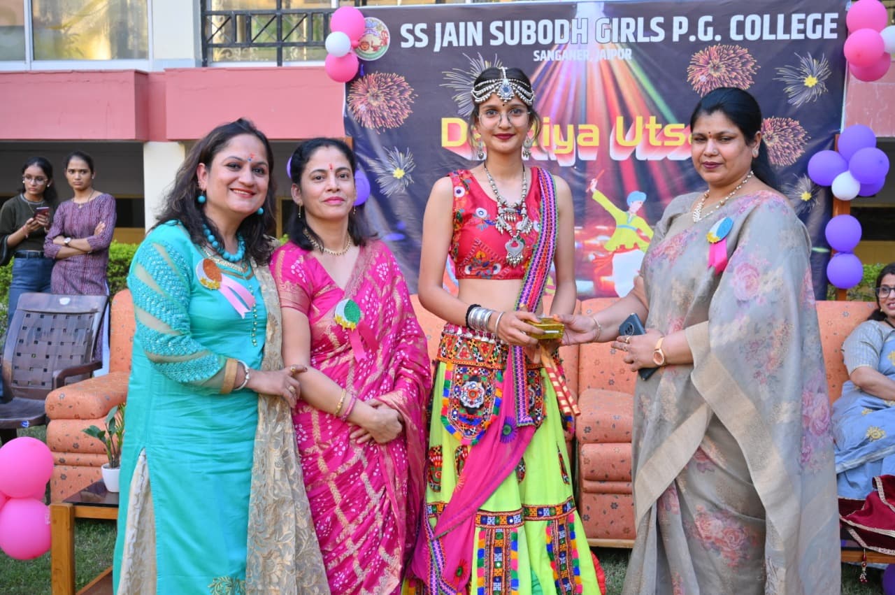 S.S. Jain Subodh Girls P.G. College Jaipur Dandiya photo 9