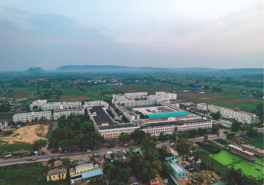 Gopal Narayan Singh University Academic building photo 9