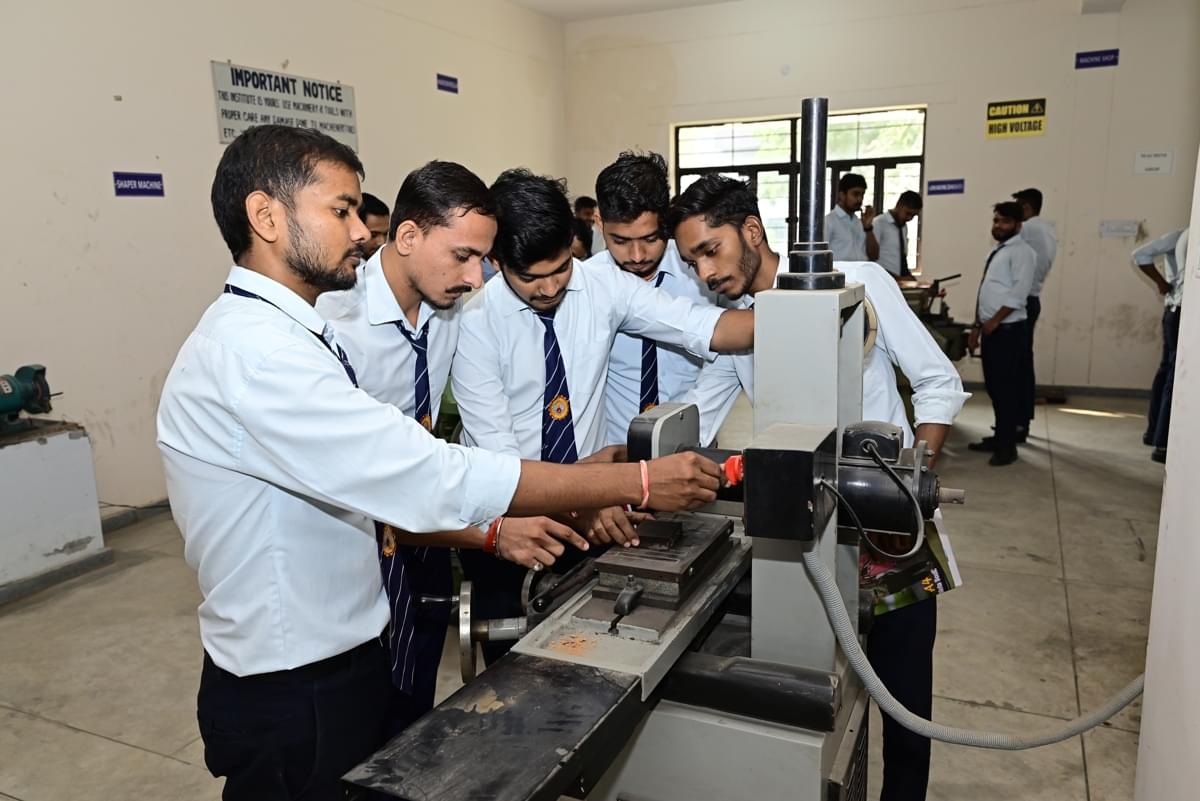 Bansal Institute of Engineering and Technology Lucknow Labs & Library photo 18