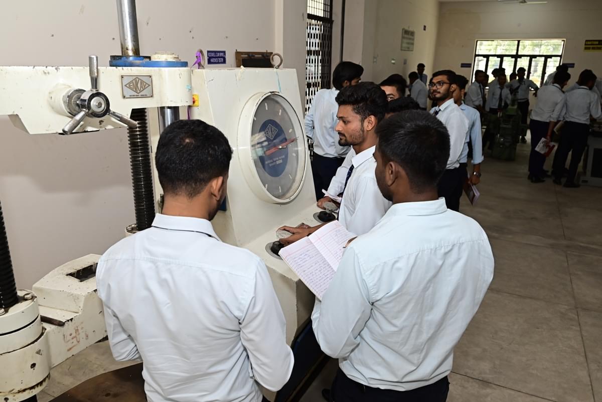 Bansal Institute of Engineering and Technology Lucknow Labs & Library photo 19