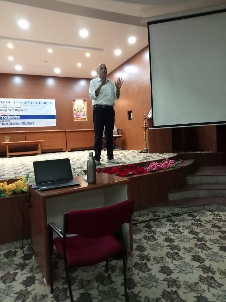 Shri Vaishnav Institute of Management and Science Indore Extra Curriculum Activity photo 8