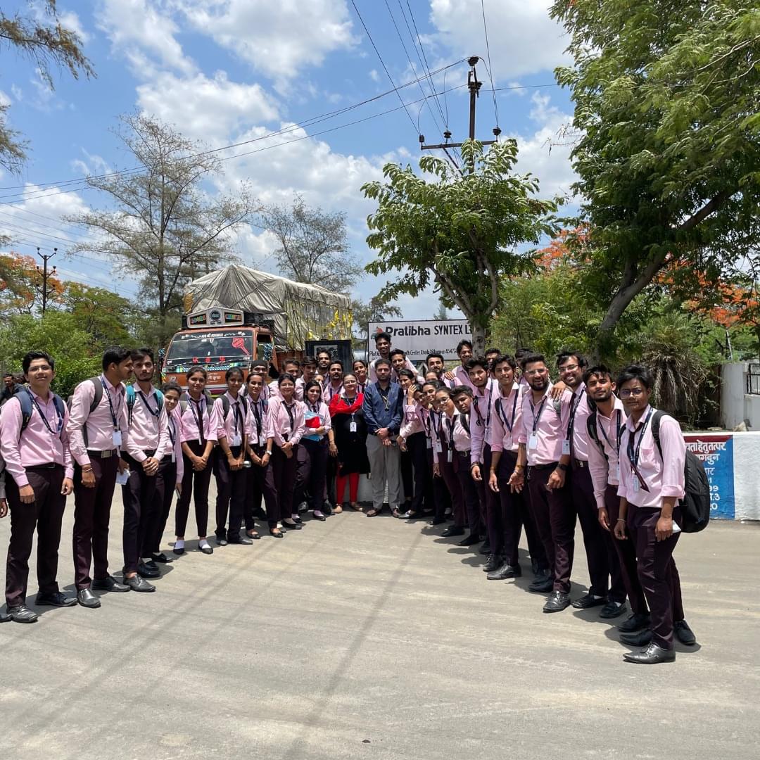 Shri Vaishnav Institute of Management and Science Indore Extra Curriculum Activity photo 11