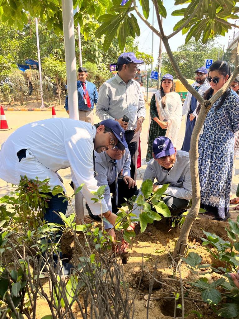 Max Institute of Medical Education New Delhi Extra Curriculars photo 6