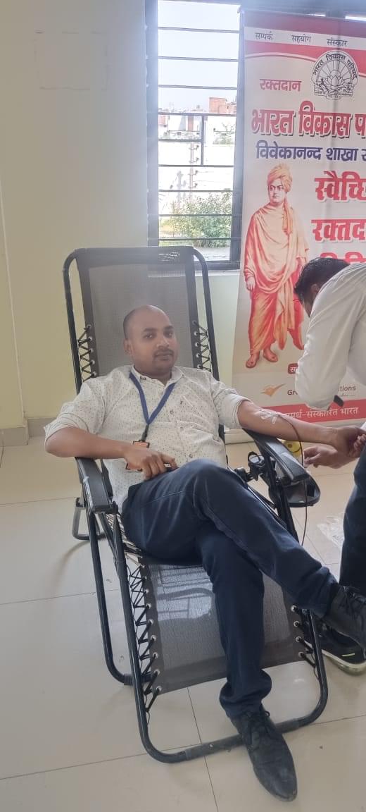 RIT Group of Institutions Rudrapur Blood Donation Camp photo 3