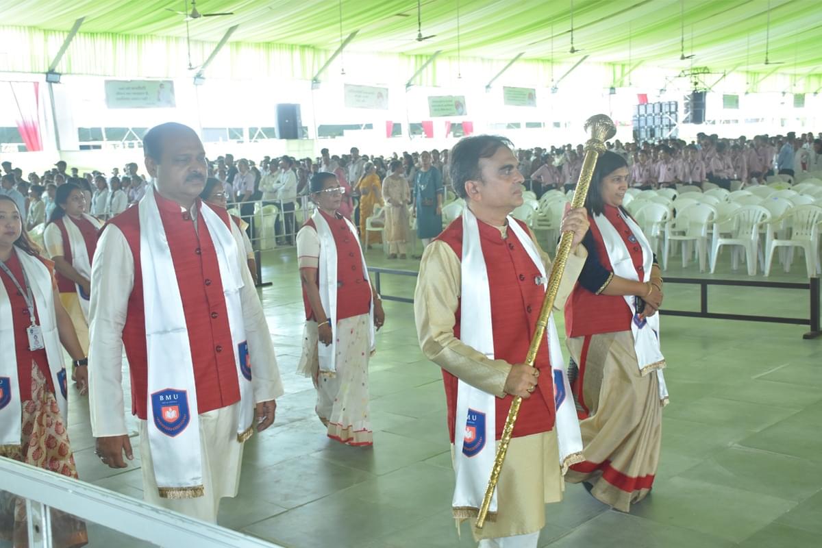 Bhagwan Mahavir University Surat 2nd Convocation photo 4