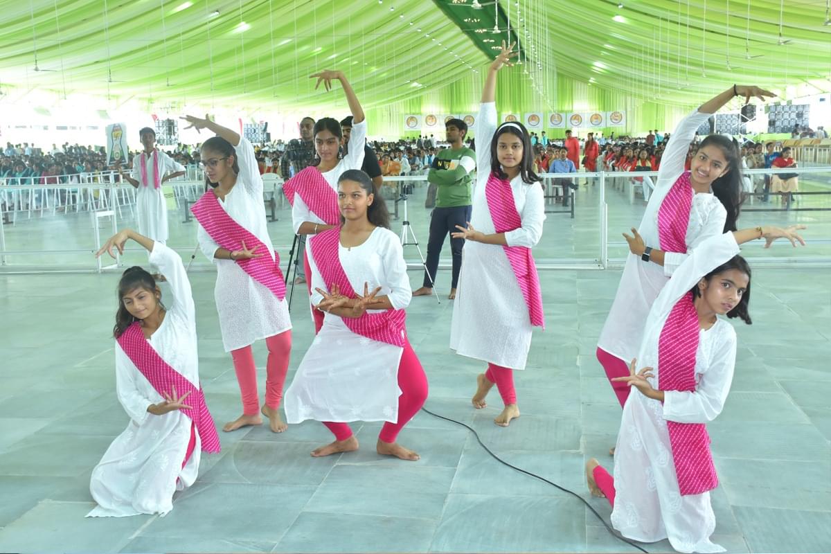 Bhagwan Mahavir University Surat 2nd Convocation photo 5