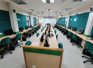 Shaheed Bhagat Singh Evening College campus photo 3