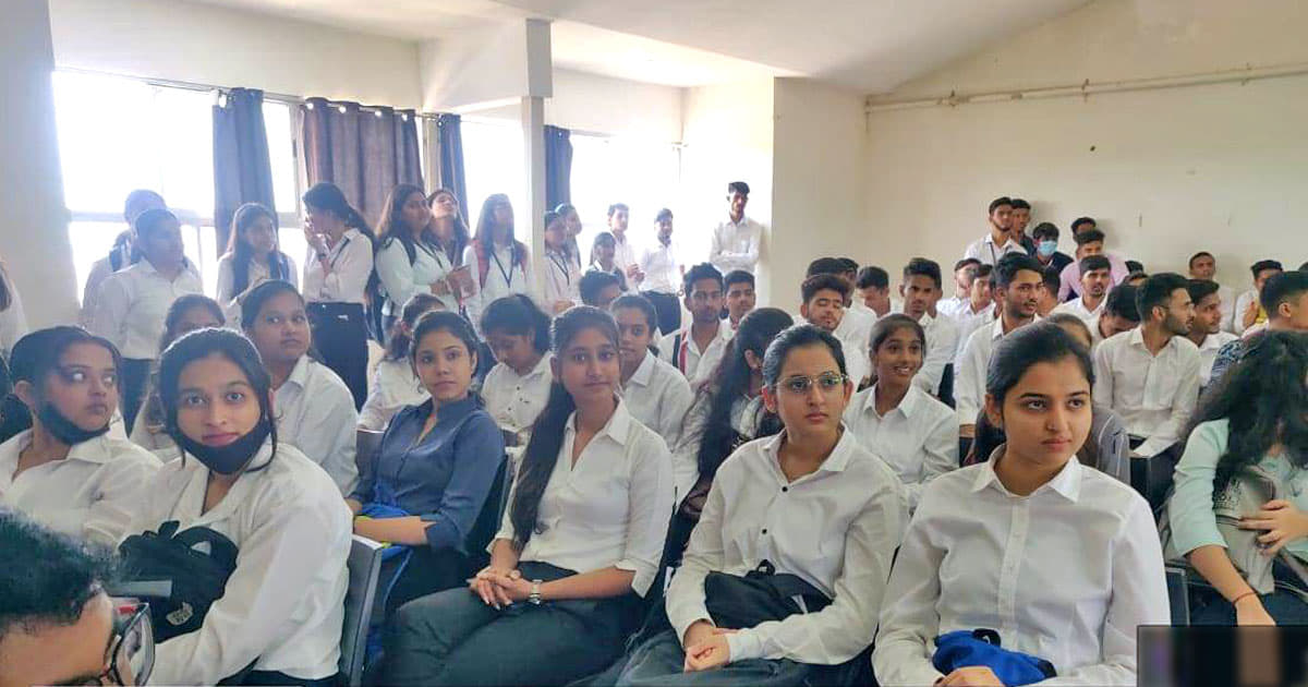 Jain College Hubli Dr. Vasant Kiran Session photo 2