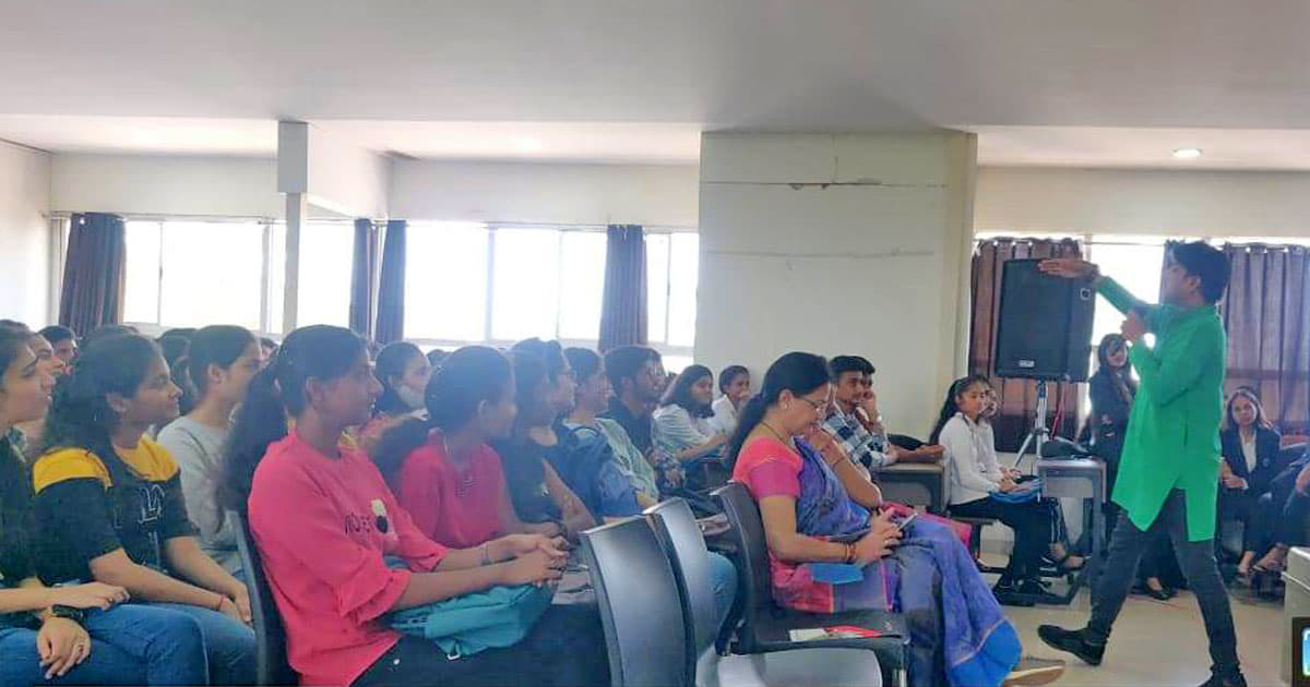 Jain College Hubli Dr. Vasant Kiran Session photo 3