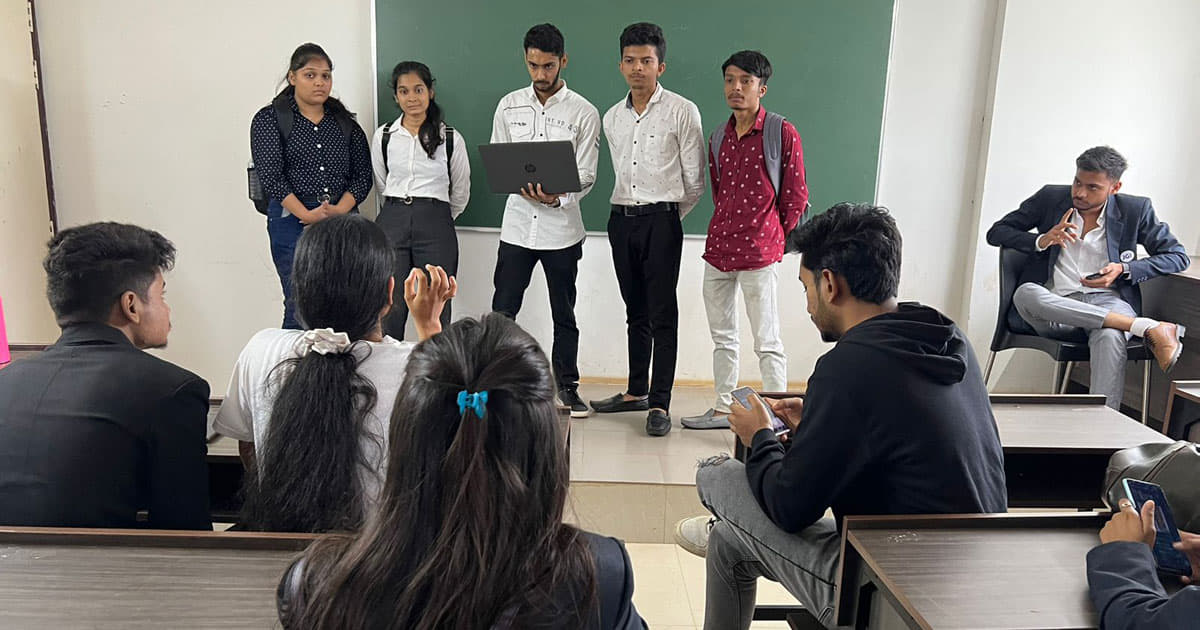 Jain College Hubli Orientaton by Super Seniors BCom photo 6