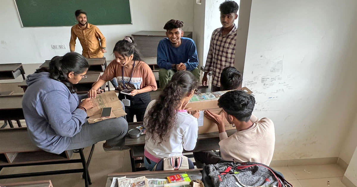 Jain College Hubli Orientaton by Super Seniors BCom photo 7