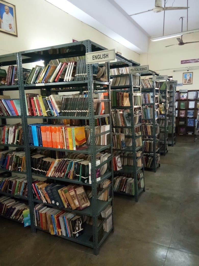 Shyam Lal Evening College Facilities photo 1