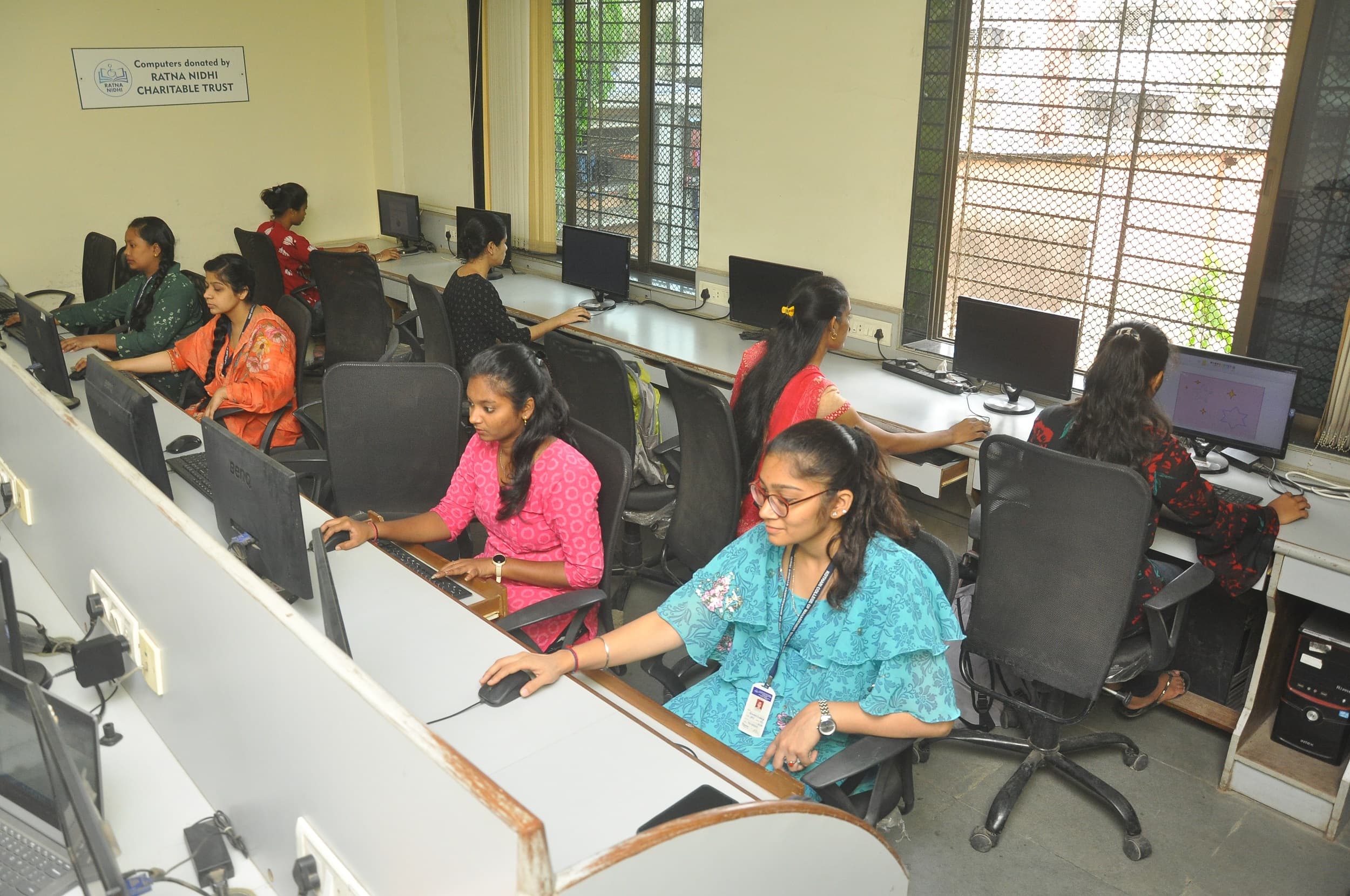 Amar Shaheed Hemu Kalani Yadgar Mandal (ASHKYM) Computer Lab photo 4
