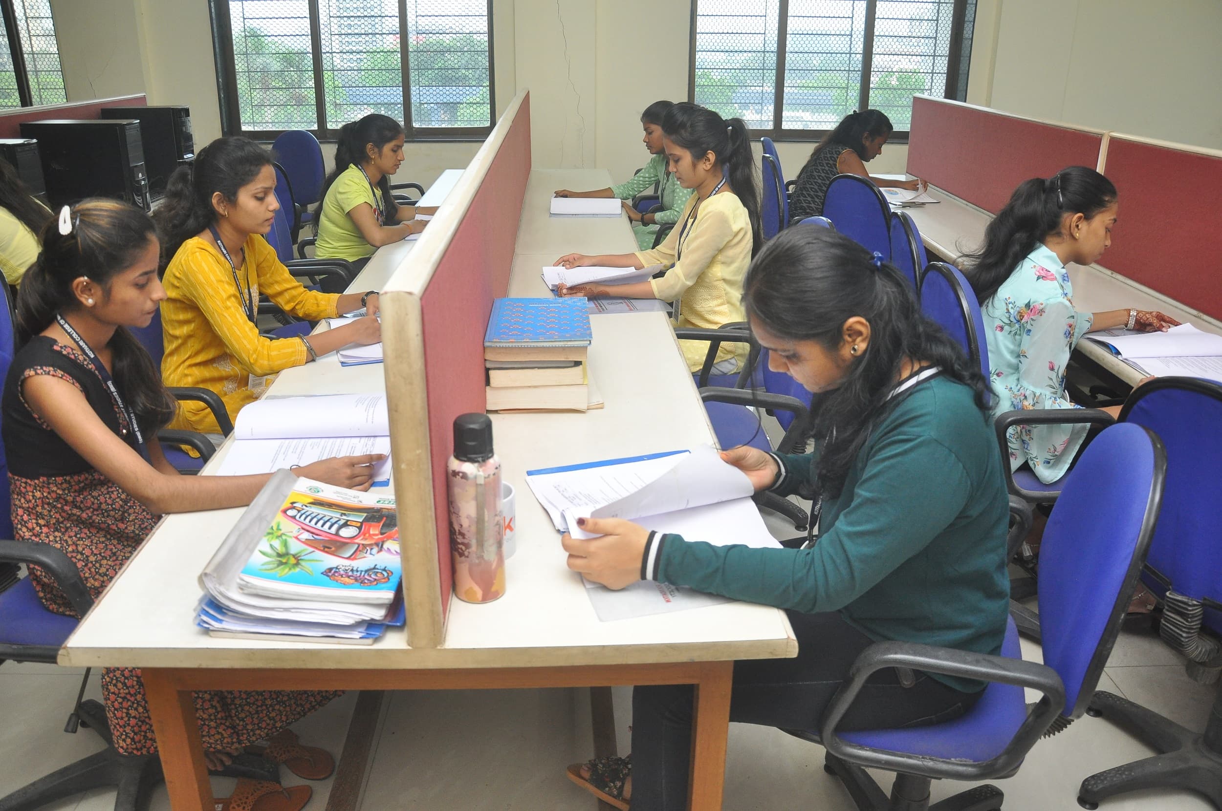 Amar Shaheed Hemu Kalani Yadgar Mandal (ASHKYM) Class-Room photo 4