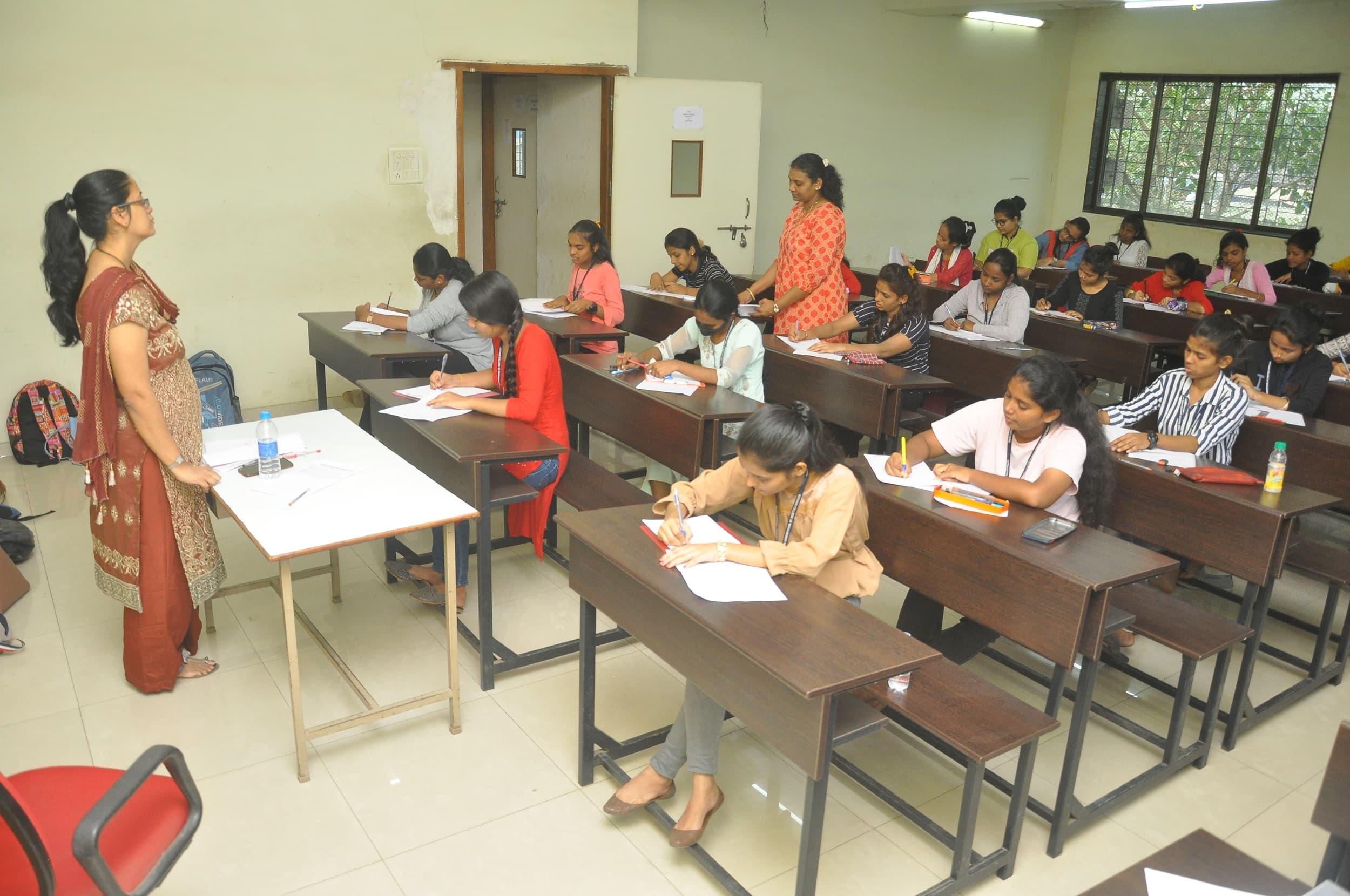 Amar Shaheed Hemu Kalani Yadgar Mandal (ASHKYM) Class-Room photo 6