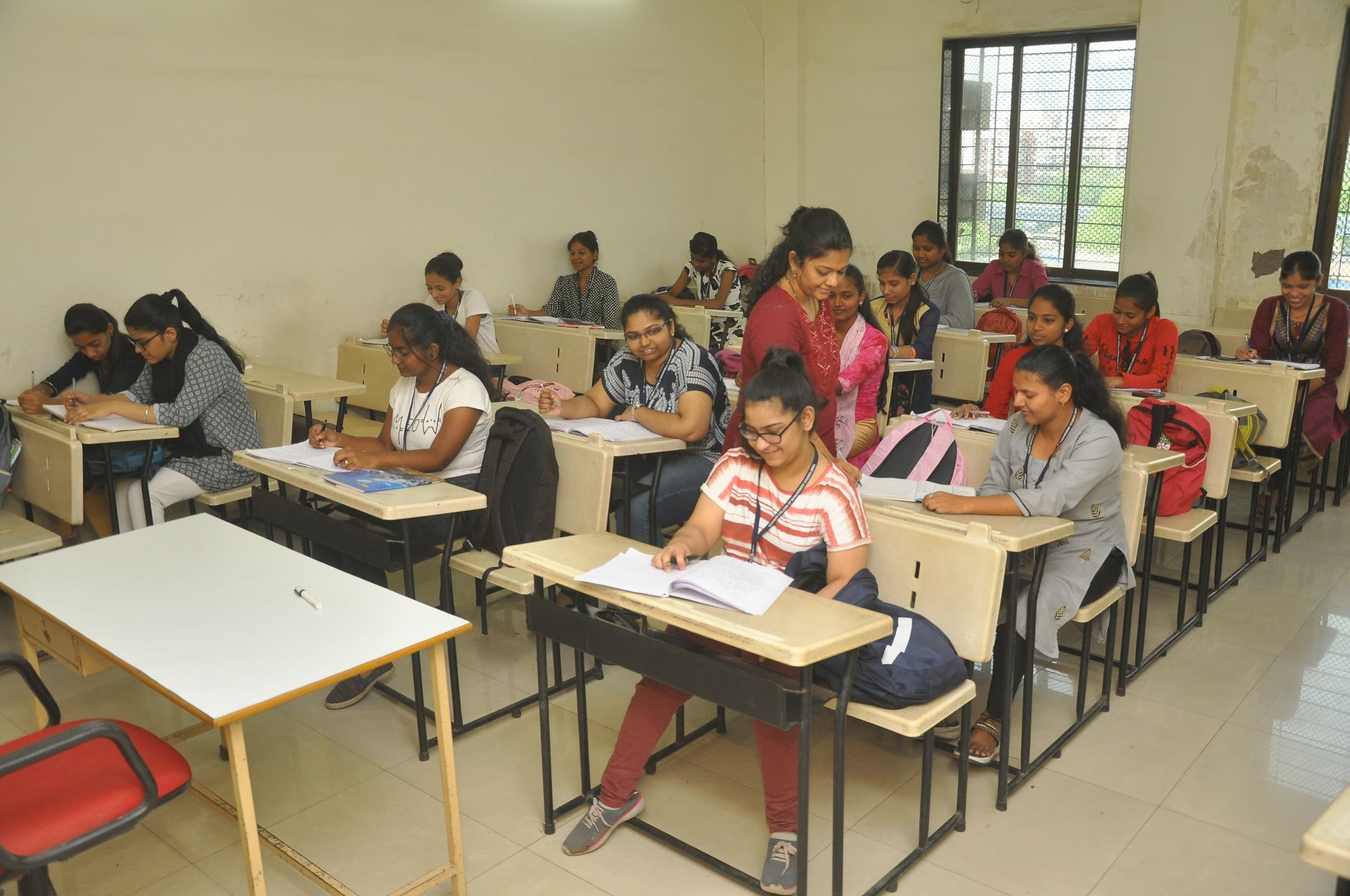 Amar Shaheed Hemu Kalani Yadgar Mandal (ASHKYM) Class-Room photo 8