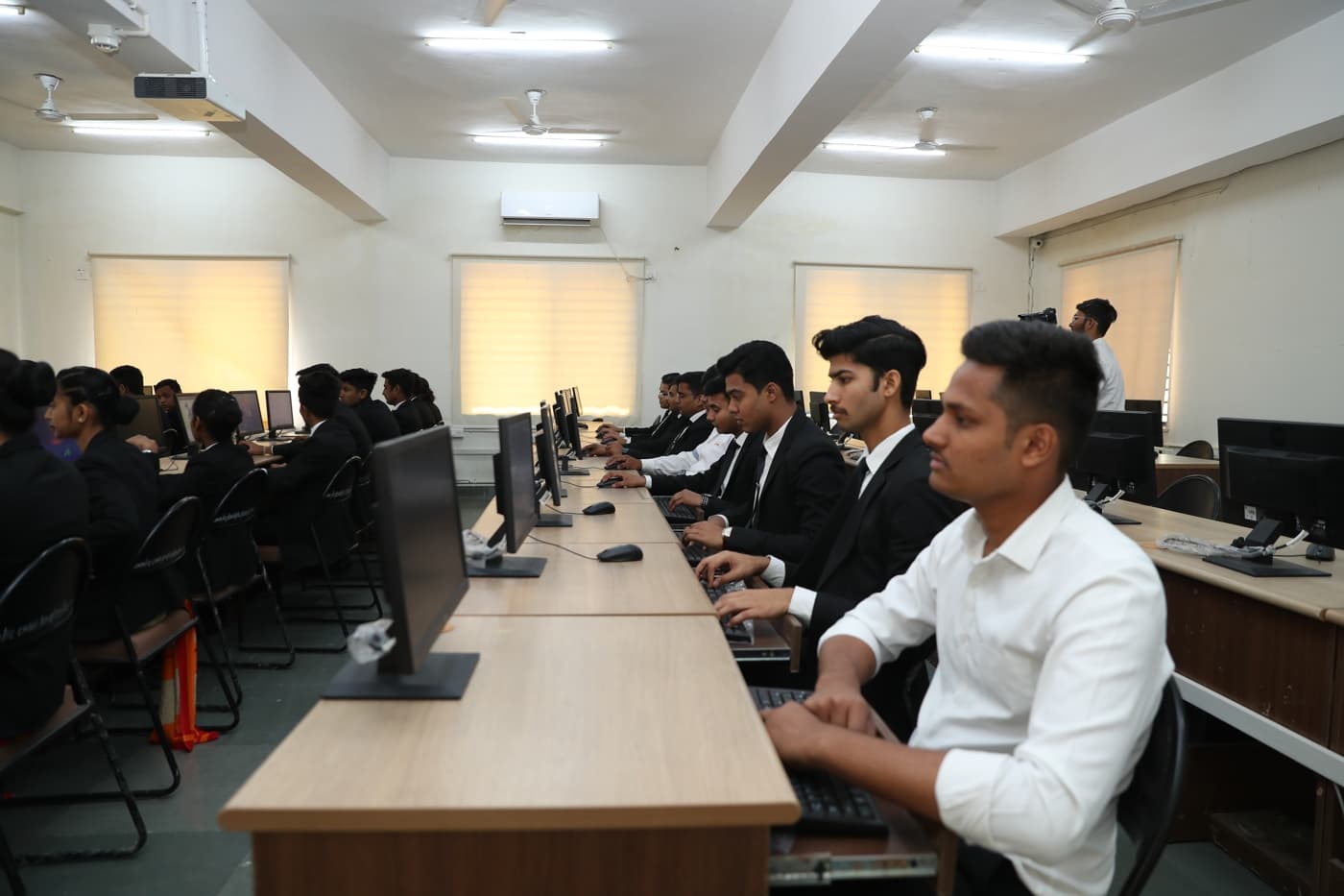 State Institute of Hotel Management Sidhpur Library and Computer Lab photo 45