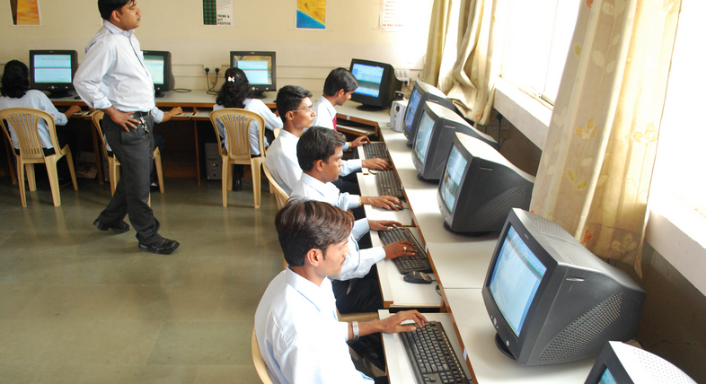 Swaraj College of Arts, Commerce and Science Pune Students Life photo 7