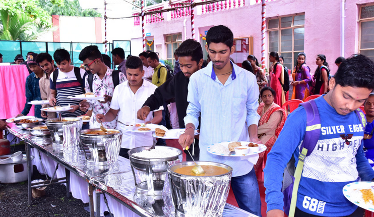 Swaraj College of Arts, Commerce and Science Pune Students Life photo 9