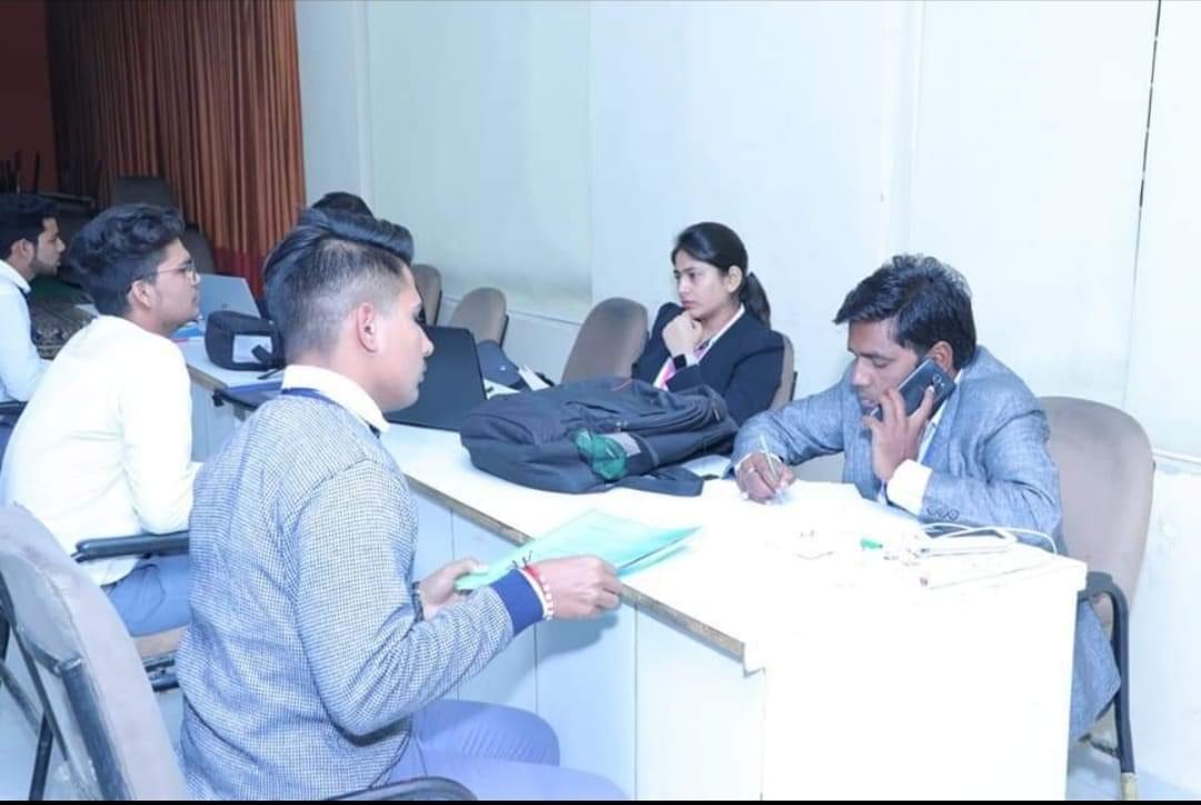 Shri Girraj Maharaj College Mathura Training & Placement photo 10