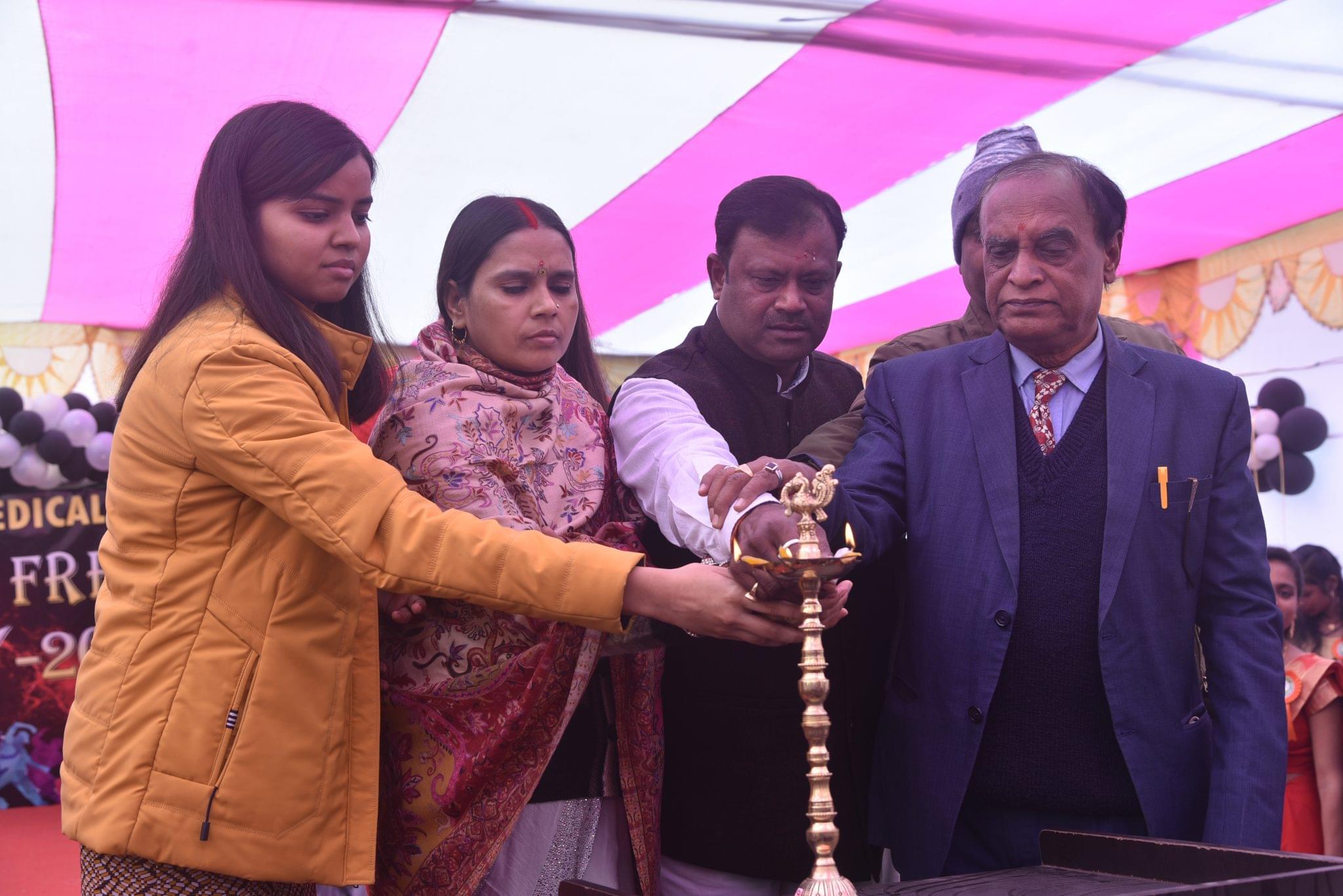 Gurudeo Paramedical College Patna Some Moments photo 12