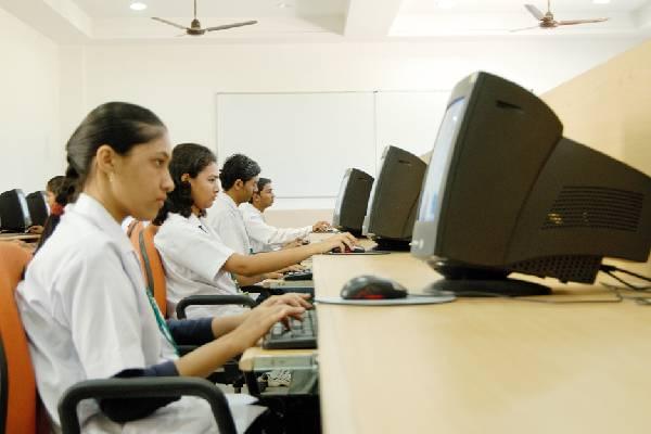 Saraswati Institute of Pharmaceutical Sciences Gandhinagar Infrastructure photo 5