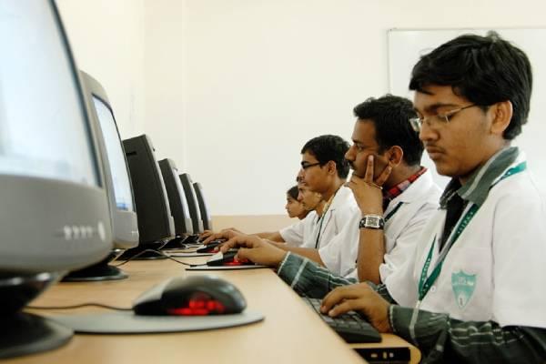 Saraswati Institute of Pharmaceutical Sciences Gandhinagar Infrastructure photo 4