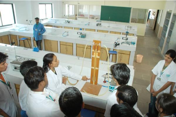 Saraswati Institute of Pharmaceutical Sciences Gandhinagar Infrastructure photo 10