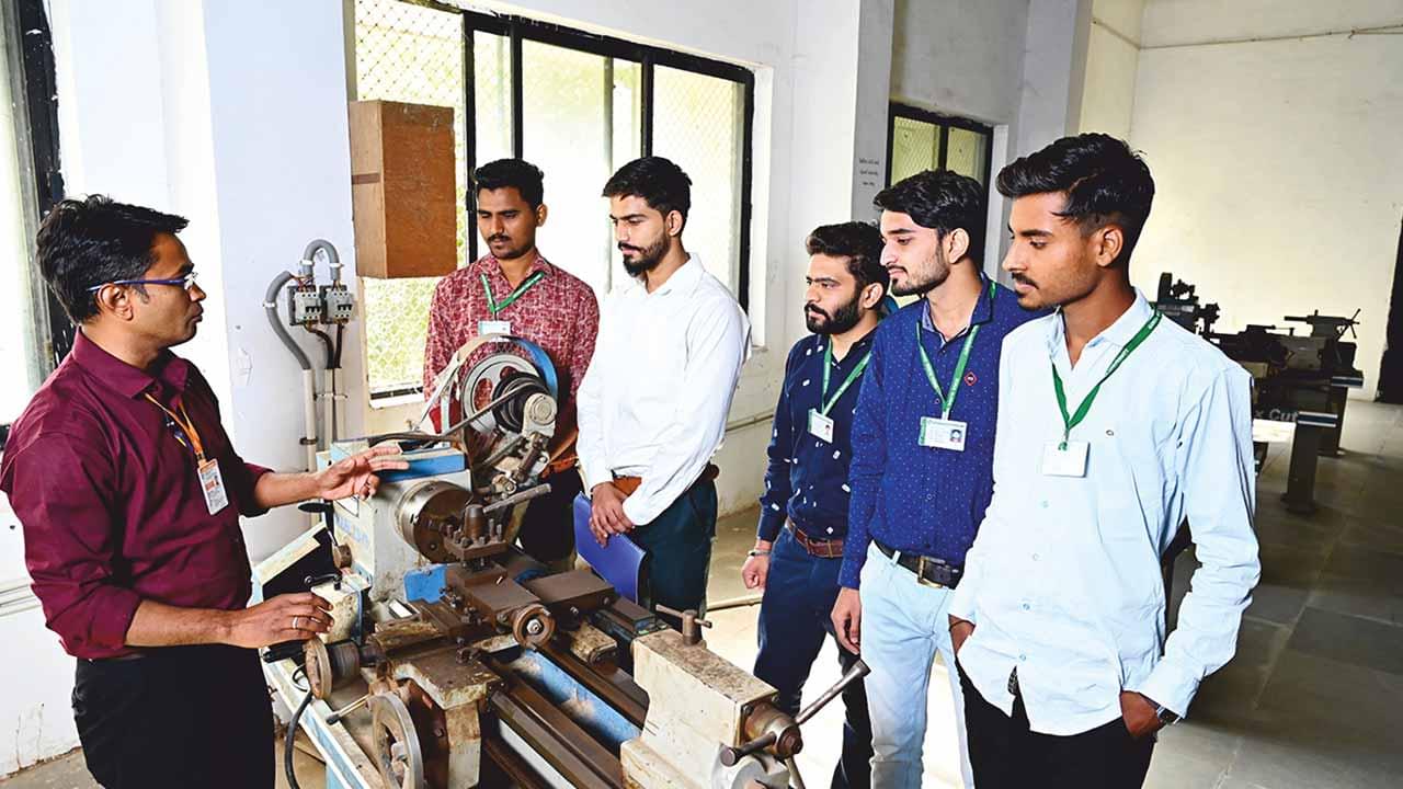 Gokul Global University powered by Sunstone Sidhpur Campus photo 2