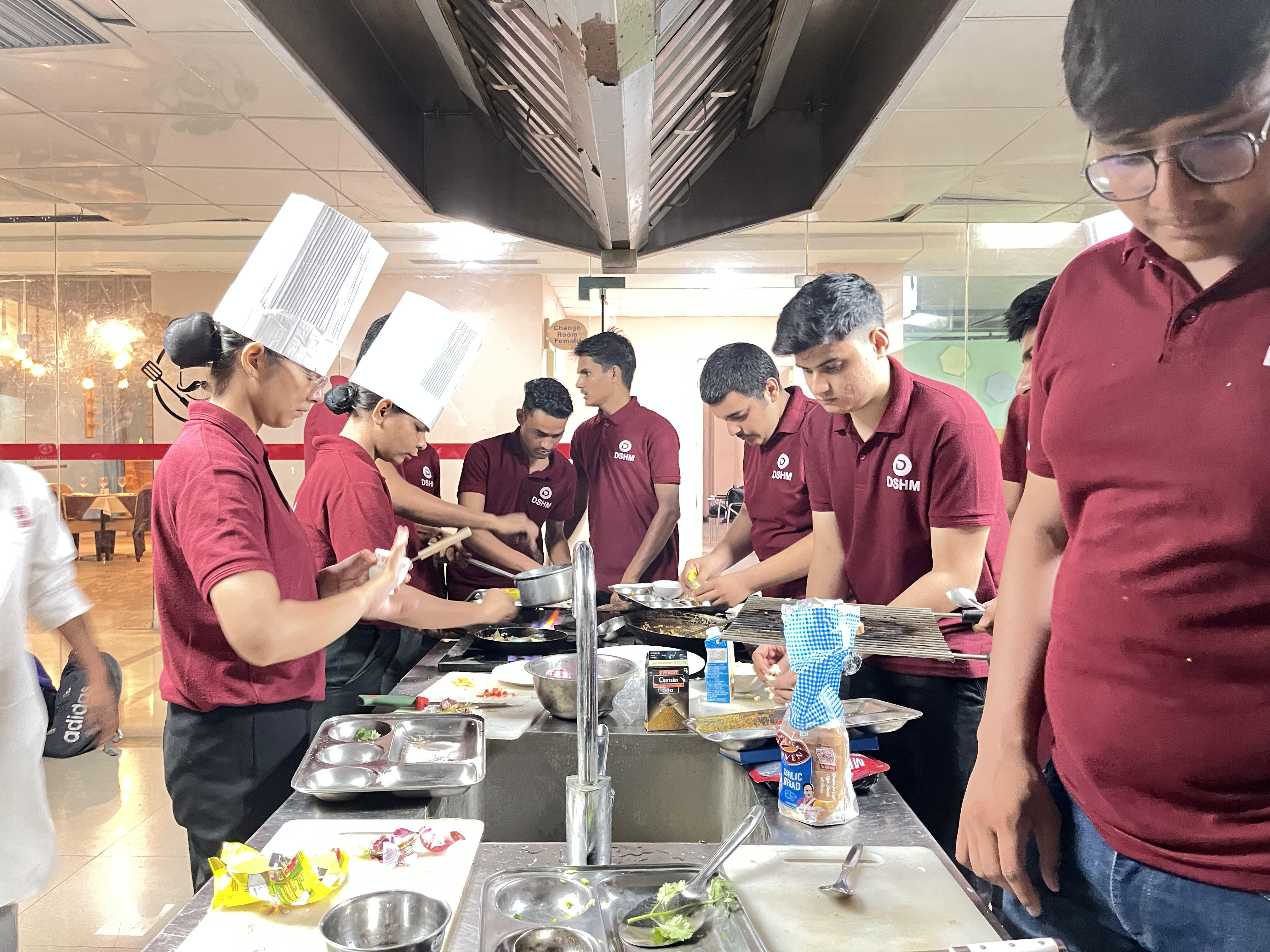 Dangayach School of Hotel Management Jaipur Super Chef Competition photo 4