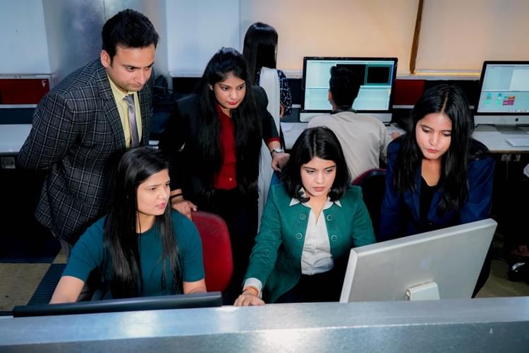 ISOMES Noida Infrastructure photo 38