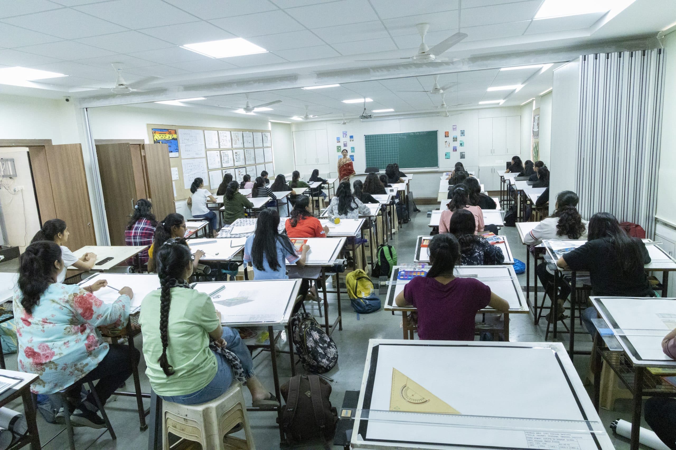 Shri Manilal Nanavati Vocational Training Institute For Women Pune Classroom photo 1