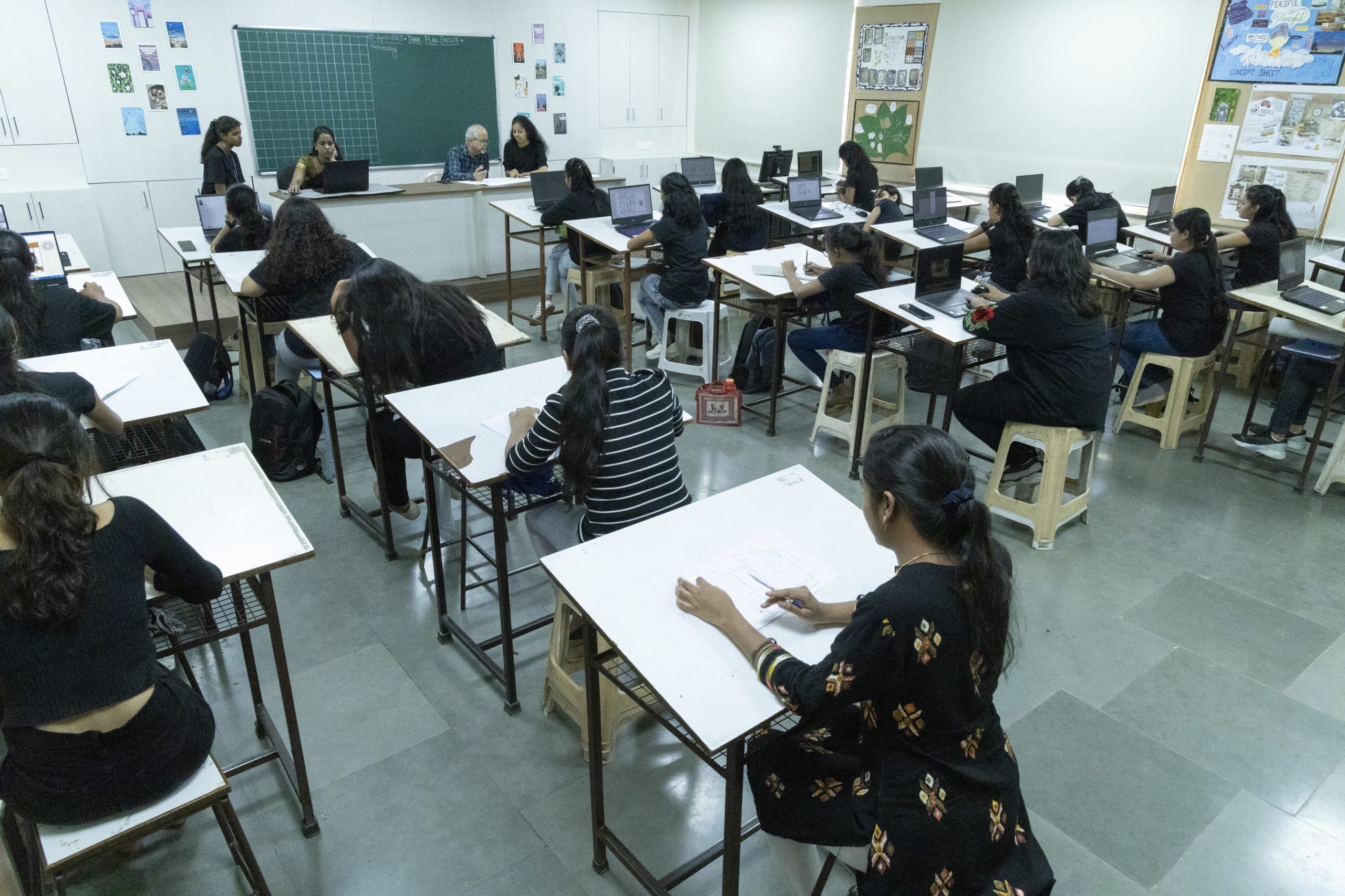 Shri Manilal Nanavati Vocational Training Institute For Women Pune Classroom photo 9