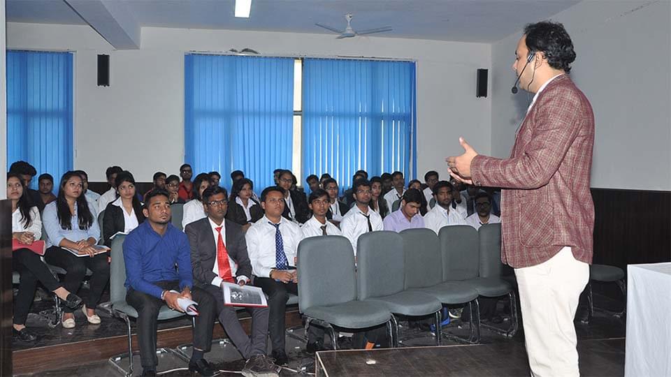 HIERANK Business School Powered by Sunstone Noida Campus photo 1