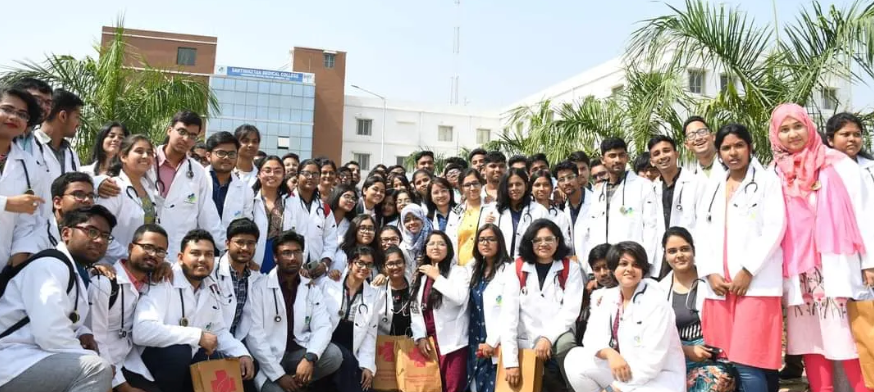 Santiniketan Medical College Birbhum Student LIfe photo 1