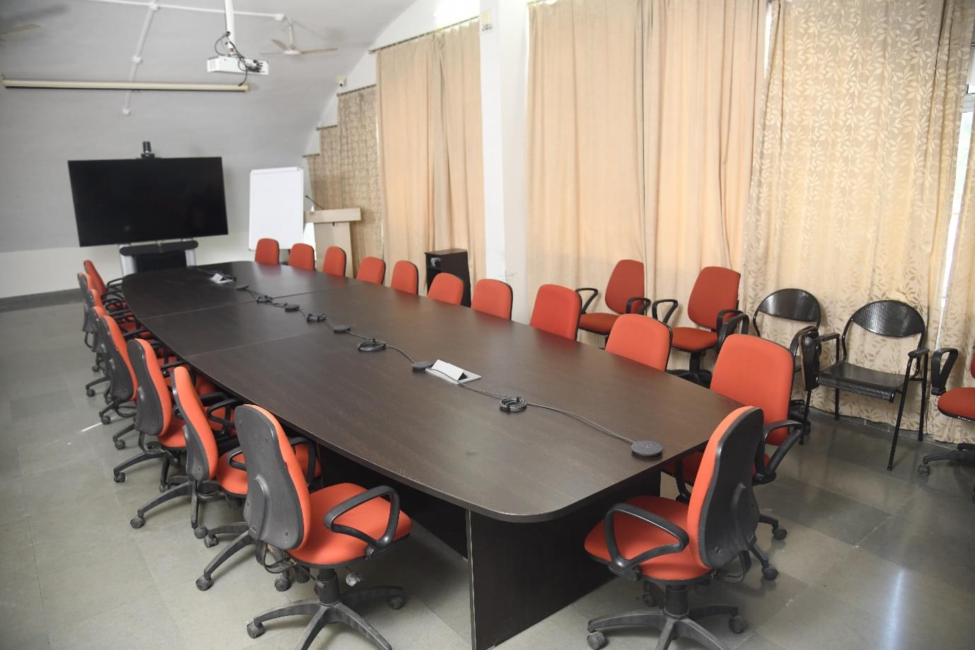 Bharati Vidyapeeth Library and Labs photo 11