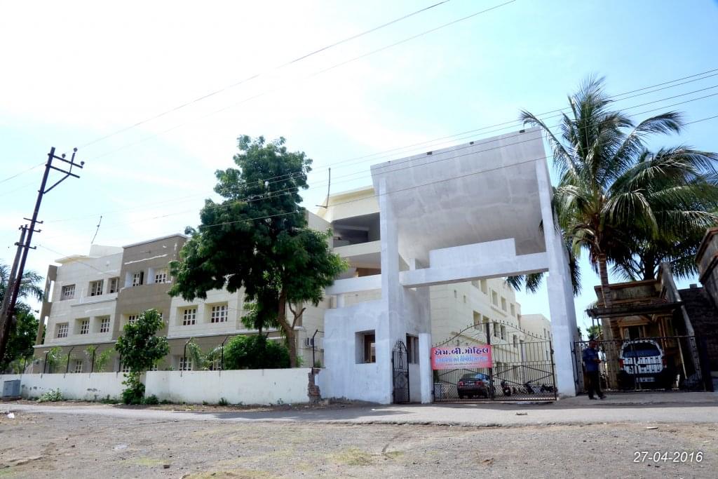 M B Gohil Institute of Medical Science & Research Center Navsari Campus photo 1