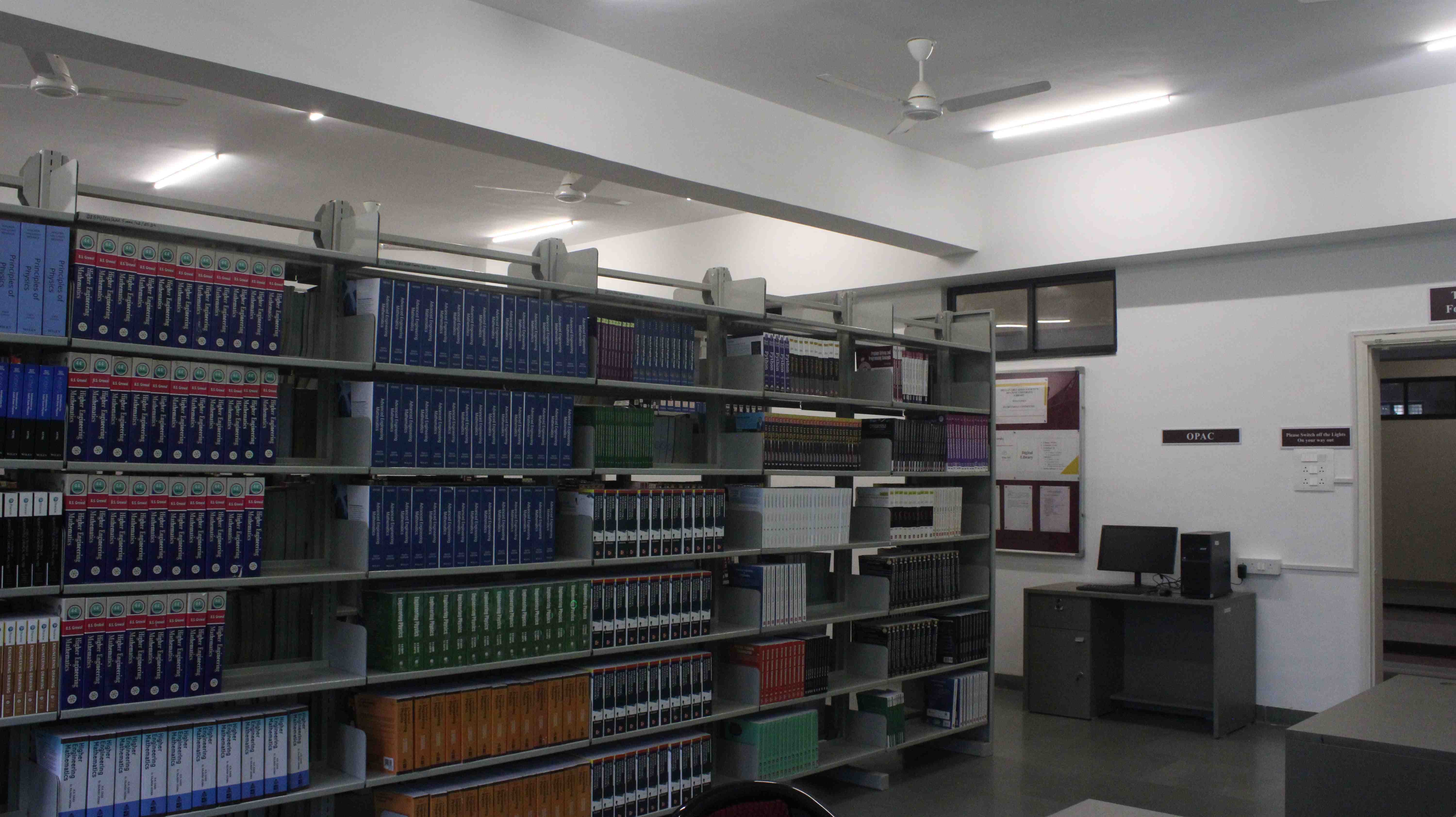 DES Pune University Infrastructure photo 5