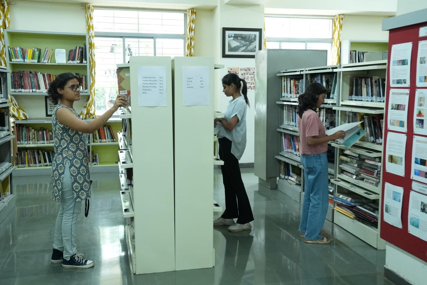School of Fashion Technology Pune Library photo 2