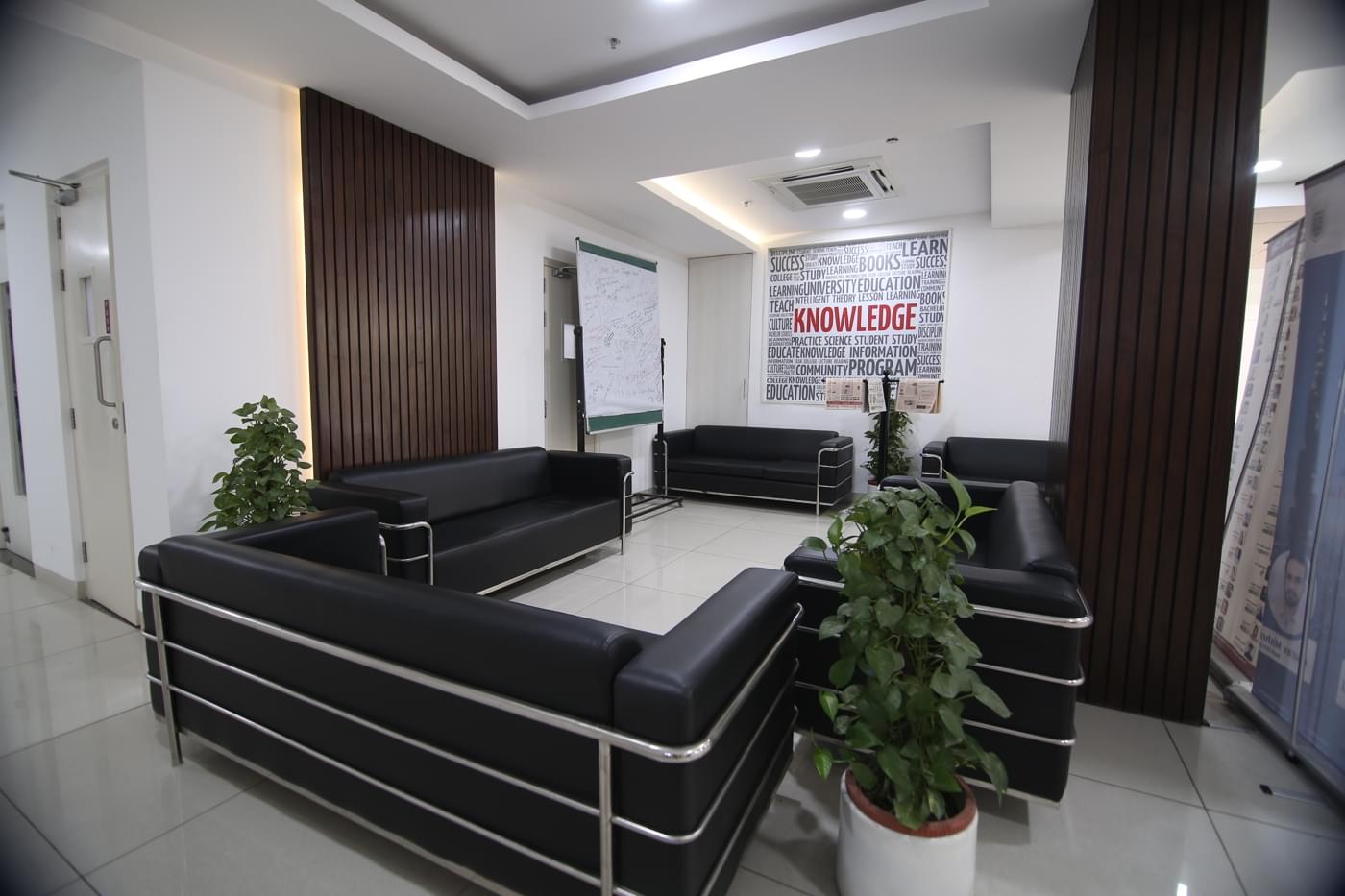 Institute of Marketing & Management New Delhi Campus photo 4