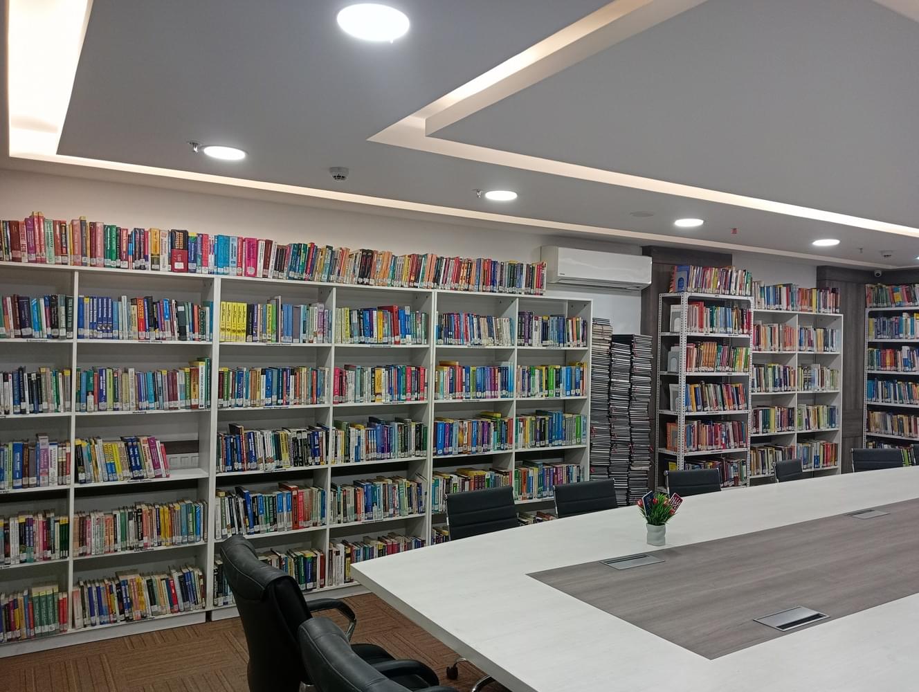 Institute of Marketing & Management New Delhi Campus photo 49