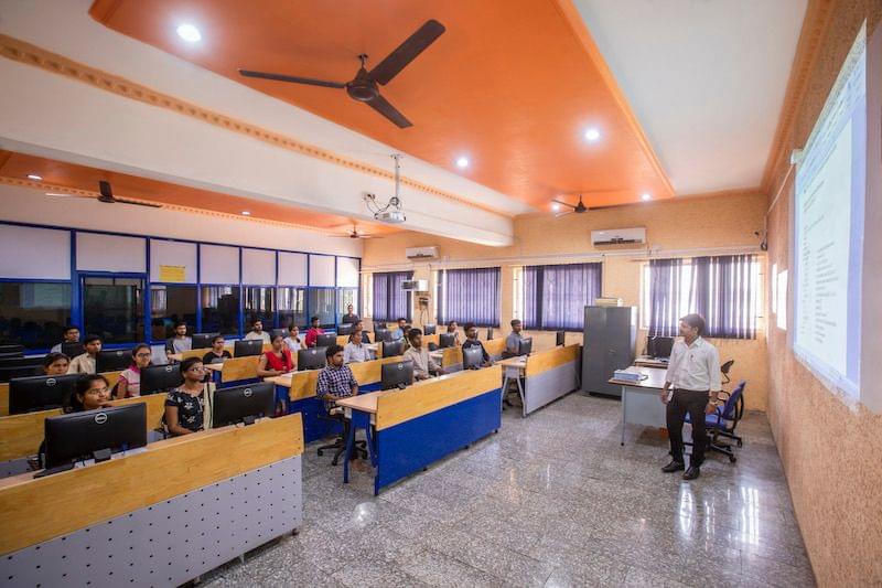 Kishkinda University Bellary Labs photo 2