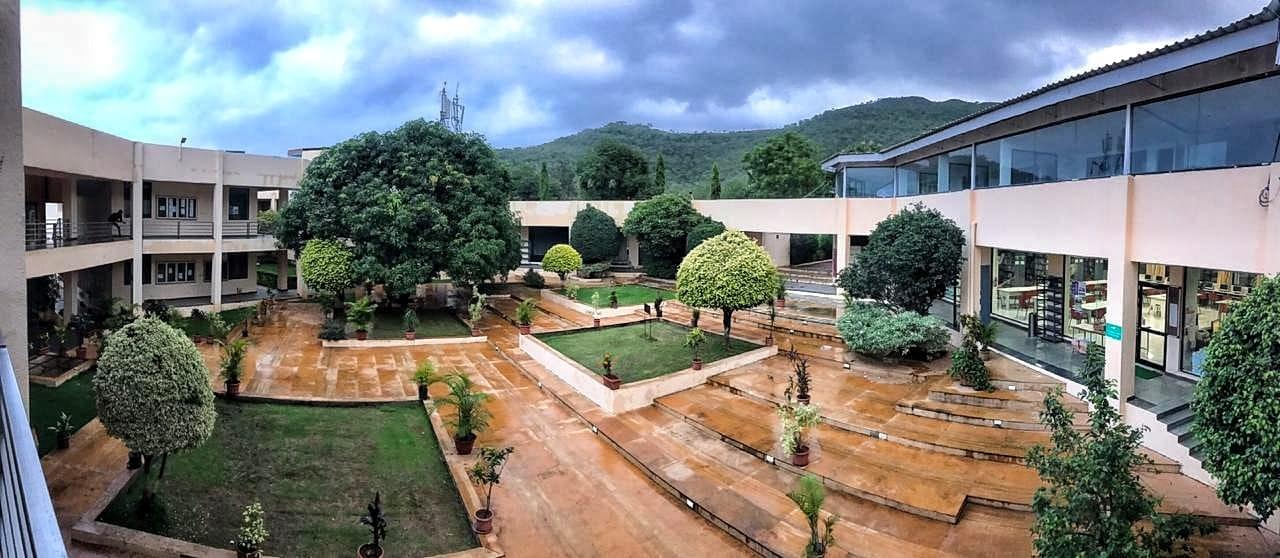 ISB&M College Of Commerce Pune hostel photo 3