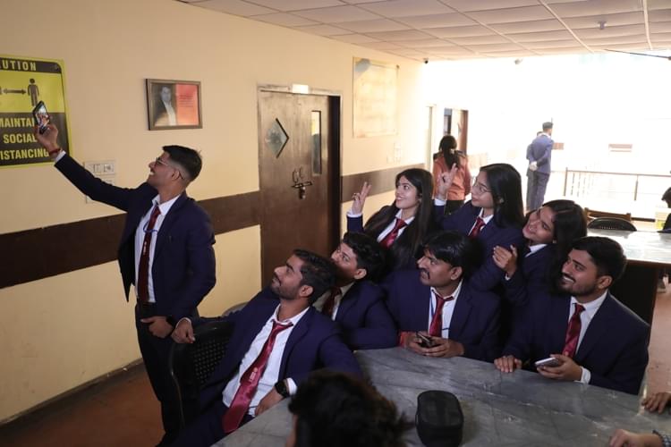 I Business Institute Greater Noida Cafeteria photo 2