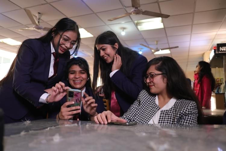 I Business Institute Greater Noida Cafeteria photo 3