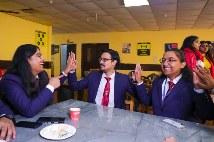 I Business Institute Greater Noida Cafeteria photo 5