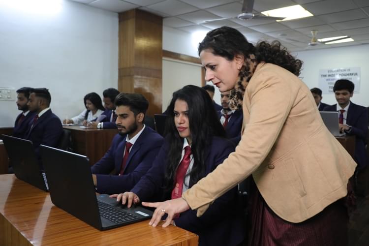 I Business Institute Greater Noida Classroom Photo photo 3