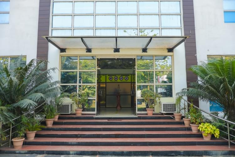 I Business Institute Greater Noida College Photo photo 4