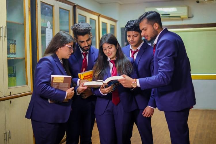 I Business Institute Greater Noida Library photo 5