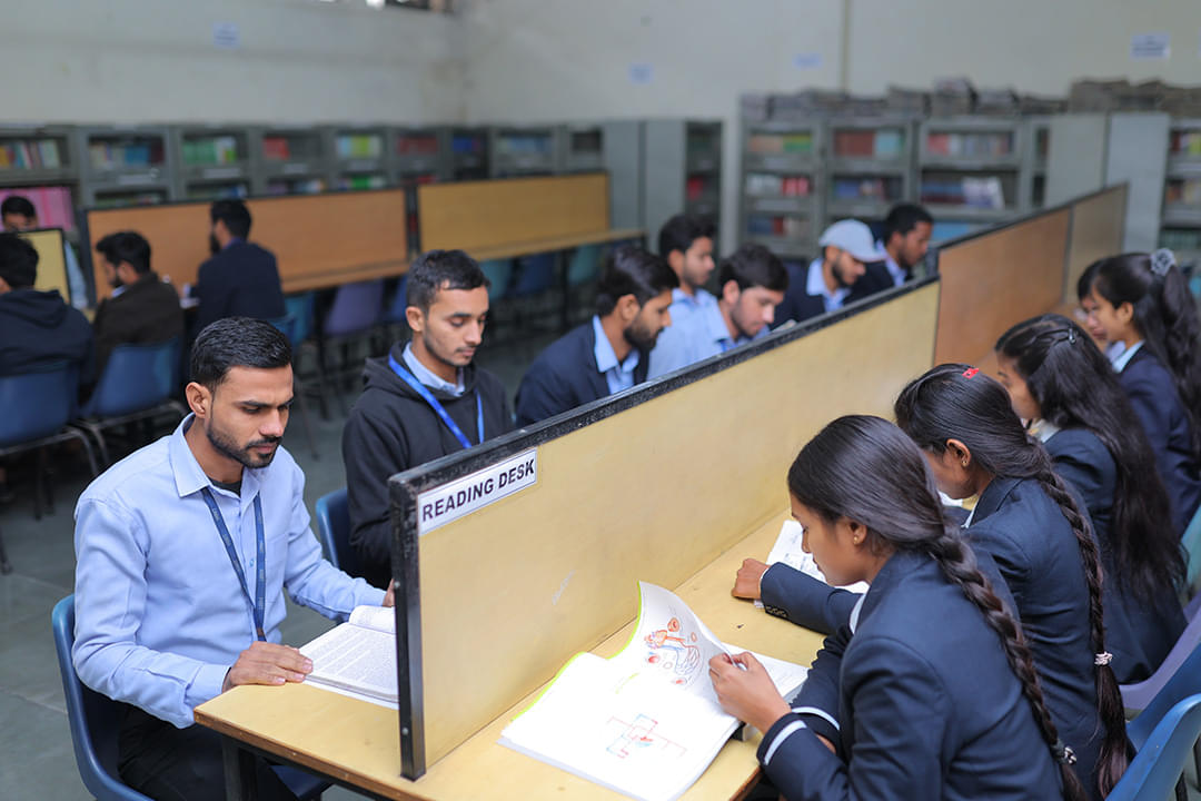 HIMT Group of Institutions Greater Noida Extra Curriculars photo 5